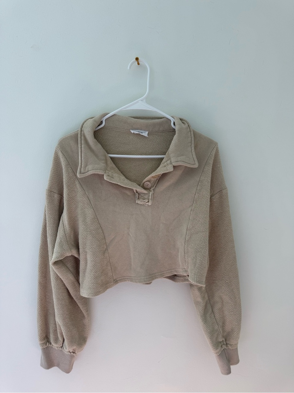 Vestique Cropped Pullover Sweatshirt - Beige 100% cotton